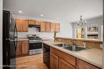 124 E Cathedral Court, New Castle, CO 81647 - Photo 4