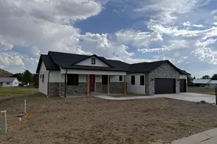 950 SE Fairway Dr, Cedaredge, CO 81413 - Photo 2