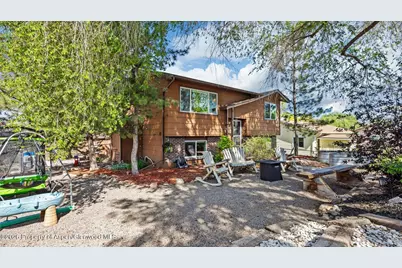 805 Munro Avenue, Rifle, CO 81650 - Photo 2