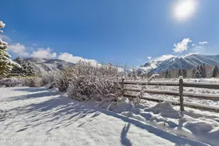 1227 Mountain View Dr, Aspen, CO 81611 - Photo 4