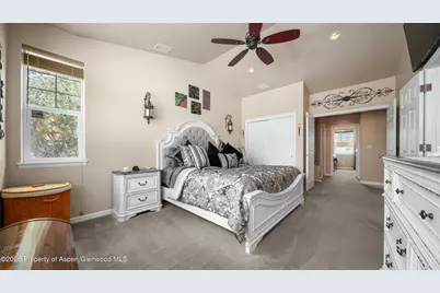 525 Wagon Wheel Circle, New Castle, CO 81647 - Photo 18