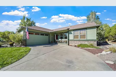 525 Wagon Wheel Circle, New Castle, CO 81647 - Photo 2