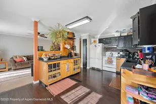 1617 W 7th St, Rifle, CO 81650 - Photo 8