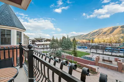 415 E Dean St, Unit 29, Week 5, Aspen, CO 81611 - Photo 12