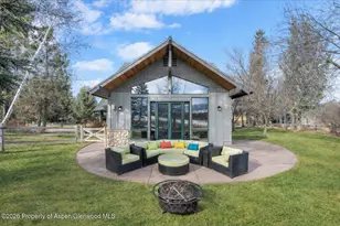 1096 Heritage Dr, Carbondale, CO 81623 - Photo 2