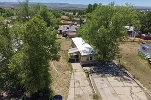 2210 Crockett Dr, Craig, CO 81625 - Photo 2