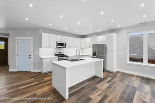 837 Ute Cir, New Castle, CO 81647 - Photo 8