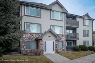 792 Castle Valley Blvd, New Castle, CO 81647 - Photo 1