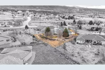 26 Mesa Vista Place, Parachute, CO 81635 - Photo 2