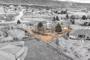 26 Mesa Vista Pl, Parachute, CO 81635 - Photo 2