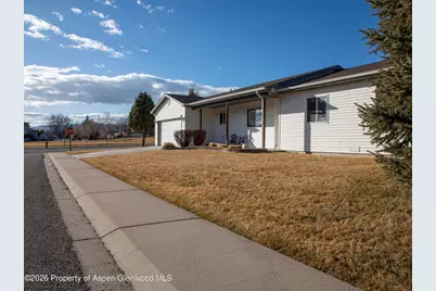 1602 Ballard Avenue, Silt, CO 81652 - Photo 4