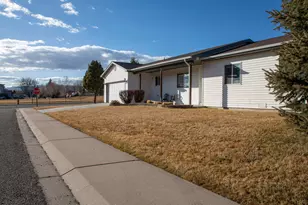 1602 Ballard Ave, Silt, CO 81652 - Photo 4