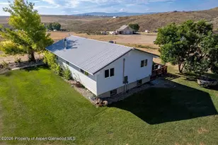 250 W 20th St, Craig, CO 81625 - Photo 2
