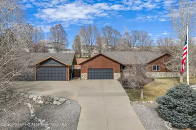 997 E 10th Street, Craig, CO 81625 - Photo 2