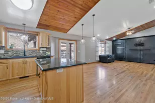 997 E 10th St, Craig, CO 81625 - Photo 4