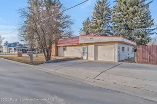 805 Rose St, Craig, CO 81625 - Photo 2