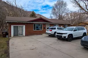 1713 Grand Ave, Glenwood Springs, CO 81601 - Photo 2