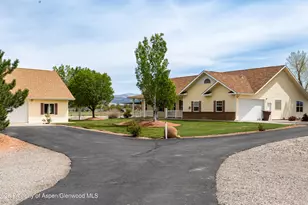67196 Sunnyside Rd, Montrose, CO 81401 - Photo 6