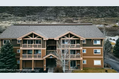 520 River View Drive #503, New Castle, CO 81647 - Photo 2