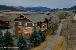 520 River View Dr, New Castle, CO 81647 - Photo 2