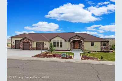1351 La Mesa Circle, Rangely, CO 81648 - Photo 2