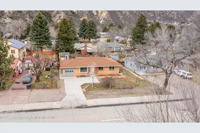 1809 Grand Avenue, Glenwood Springs, CO 81601 - Photo 2