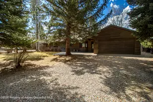 31 Brown Ct, Carbondale, CO 81623 - Photo 2