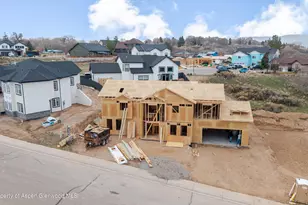 1384 Munro Ave, Rifle, CO 81650 - Photo 6