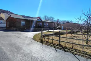 793 S Whiteriver Ave, Rifle, CO 81650 - Photo 4