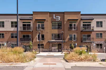 253 Wulfsohn Road #330, Glenwood Springs, CO 81601 - Photo 2