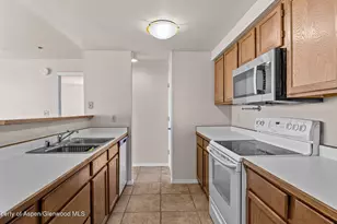 1111 Horizon Dr, Grand Junction, CO 81506 - Photo 10