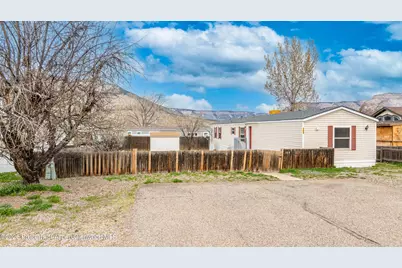 105 Silver Queen Circle, Parachute, CO 81635 - Photo 1