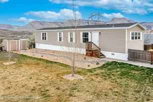 11 Silverton Pl, Parachute, CO 81635 - Photo 2