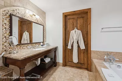 415 E Dean St, Unit 6, Week 11, Aspen, CO 81611 - Photo 12