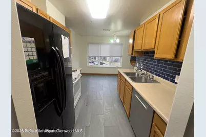 790 Castle Valley Boulevard #L, New Castle, CO 81647 - Photo 2