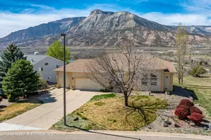 283 Lodge Pole Cir, Parachute, CO 81635 - Photo 4