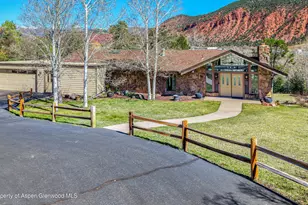 218 Oak Ln, Glenwood Springs, CO 81601 - Photo 2