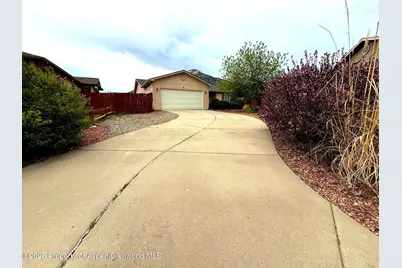 7 Alpine Court, Parachute, CO 81635 - Photo 2