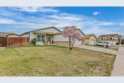 2606 Shawnee Court, Rifle, CO 81650 - Photo 2