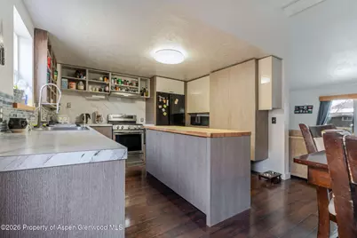 402 Apple Drive, New Castle, CO 81647 - Photo 10