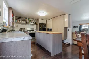 402 Apple Dr, New Castle, CO 81647 - Photo 10