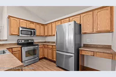 488 River View Drive #407, New Castle, CO 81647 - Photo 8