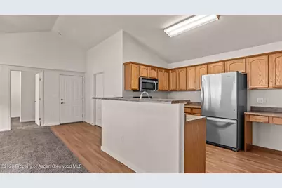 488 River View Drive #407, New Castle, CO 81647 - Photo 8