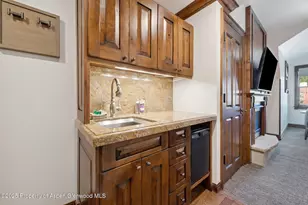 415 E Dean St Unit 48 Week 8, Aspen, CO 81611 - Photo 22