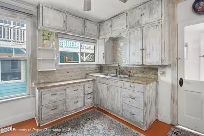 1022 Grand Avenue, Glenwood Springs, CO 81601 - Photo 8