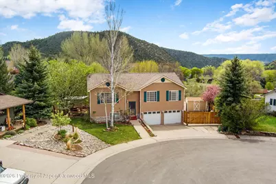 706 Oak Court, New Castle, CO 81647 - Photo 4