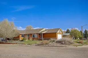 275 Bilsing St, Craig, CO 81625 - Photo 4