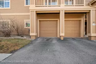 410 River View Dr, New Castle, CO 81647 - Photo 2
