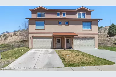 2010 E Ballard Ave, Silt, CO 81652 - Photo 2