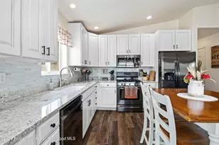 1717 Orchard Ave, Silt, CO 81652 - Photo 10